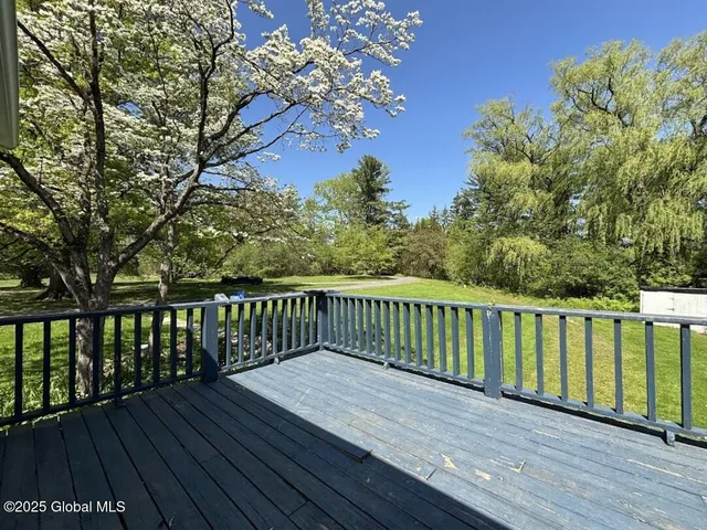 $2,800 | 4 Noonan Lane, Albany, NY 12209