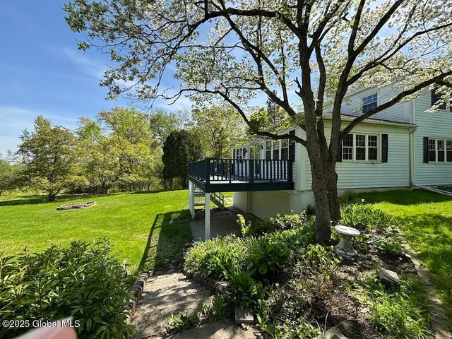 $2,800 | 4 Noonan Lane, Albany, NY 12209