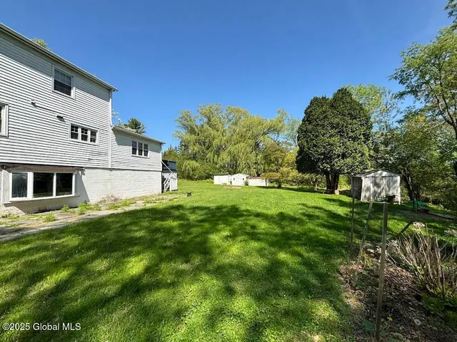 $2,800 | 4 Noonan Lane, Albany, NY 12209