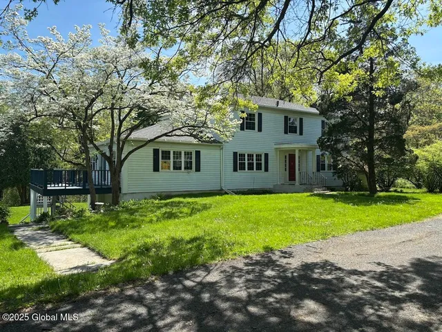 $2,800 | 4 Noonan Lane, Albany, NY 12209