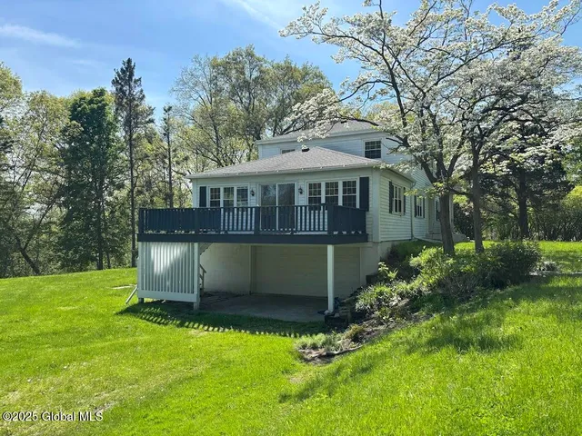 $2,800 | 4 Noonan Lane, Albany, NY 12209