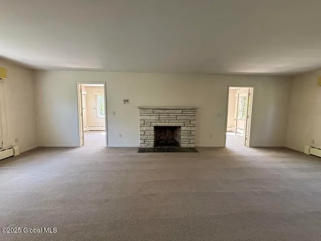 $2,800 | 4 Noonan Lane, Albany, NY 12209