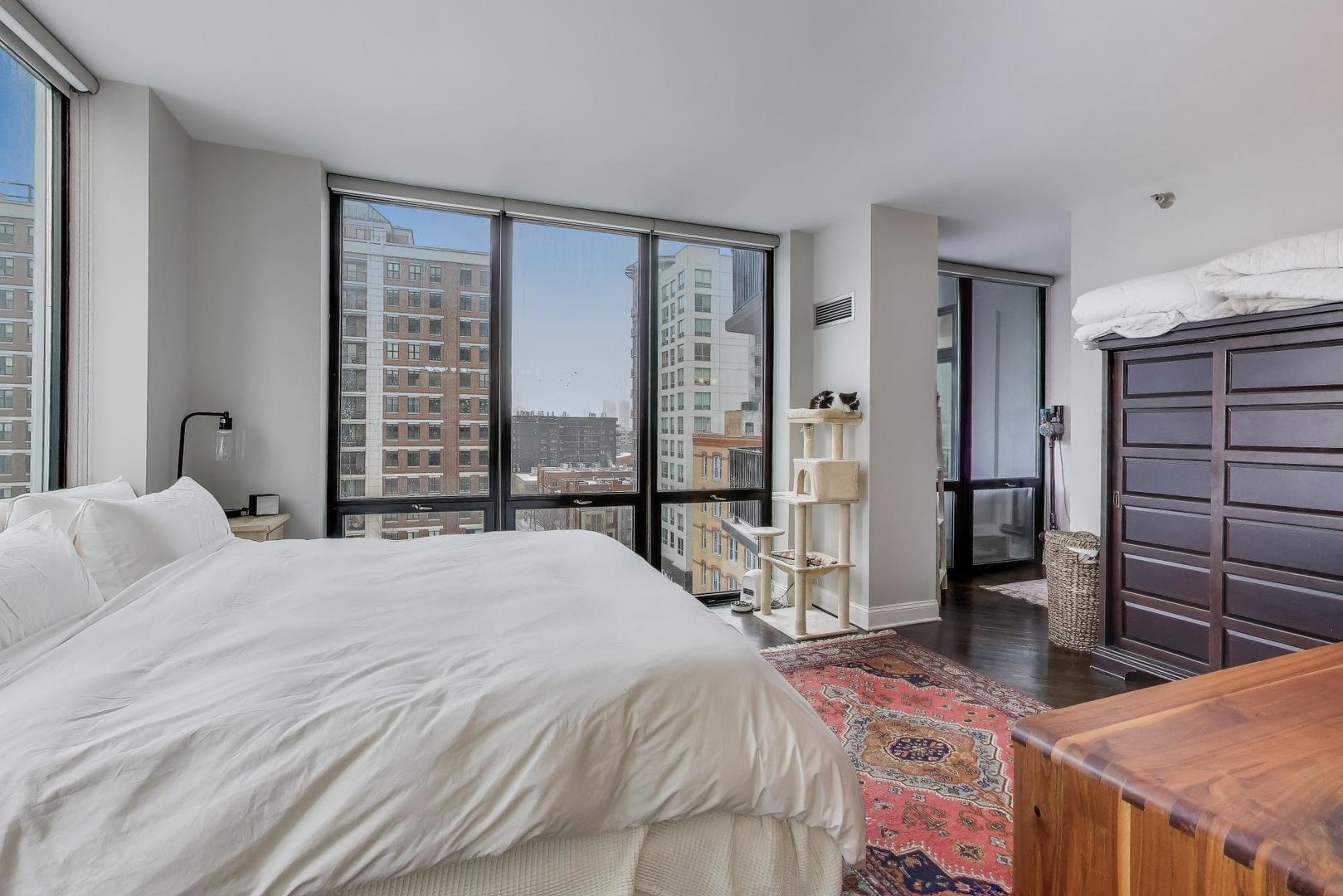 435 West Erie Street, Unit 908 Chicago, IL 60654 - Photo 19 of 46