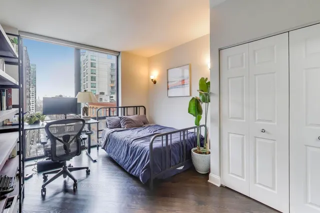 $4,000 | 435 West Erie Street, Unit 908, Chicago, IL 60654