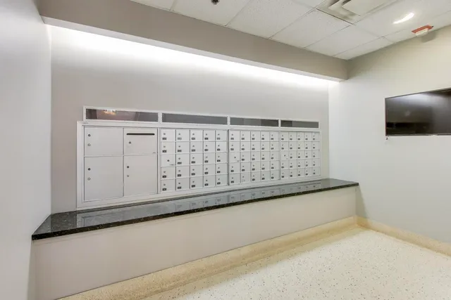 $4,000 | 435 West Erie Street, Unit 908, Chicago, IL 60654