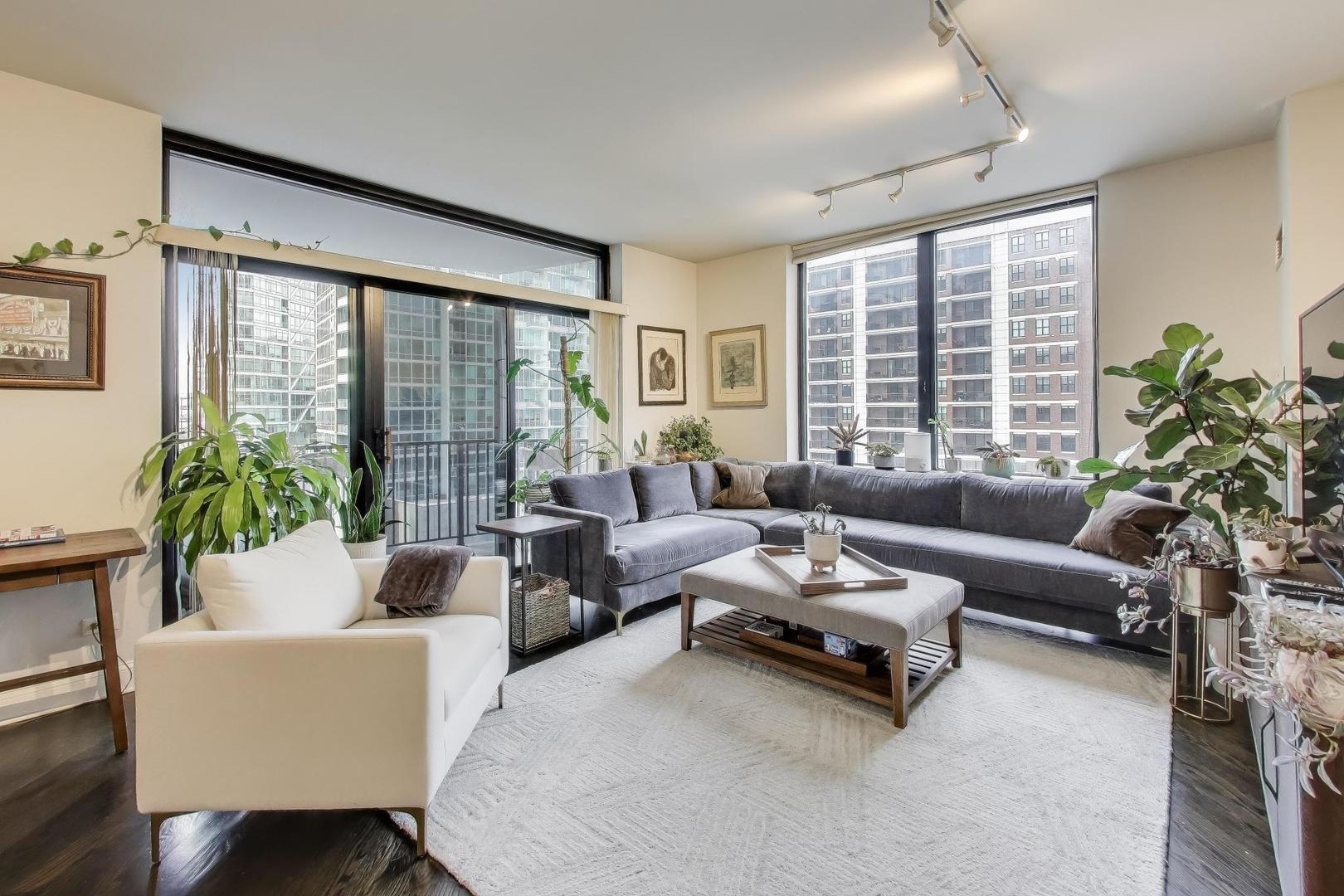 435 West Erie Street, Unit 908 Chicago, IL 60654 - Photo 10 of 46