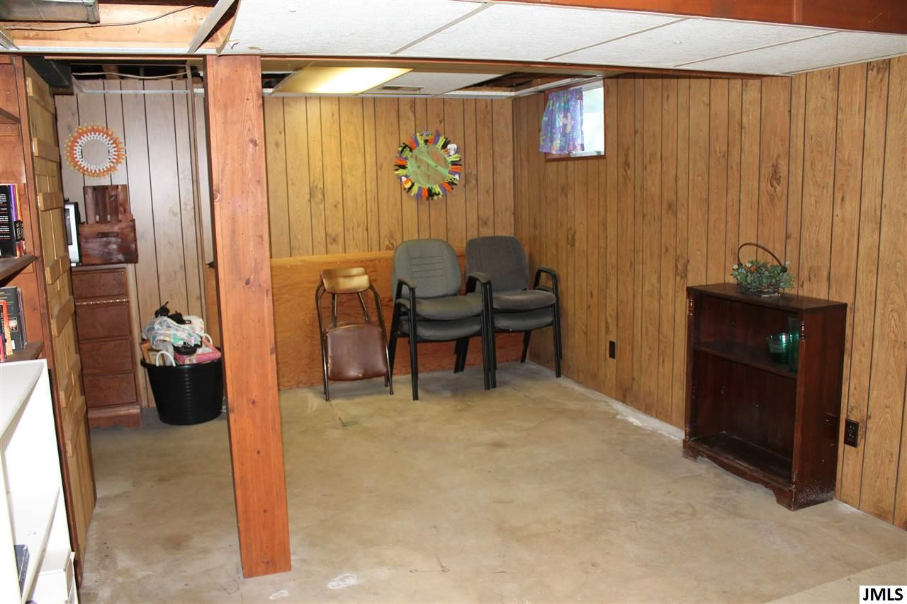 801 South Sutton Road Jackson, MI 49203 - Photo 10 of 14 Photo 10