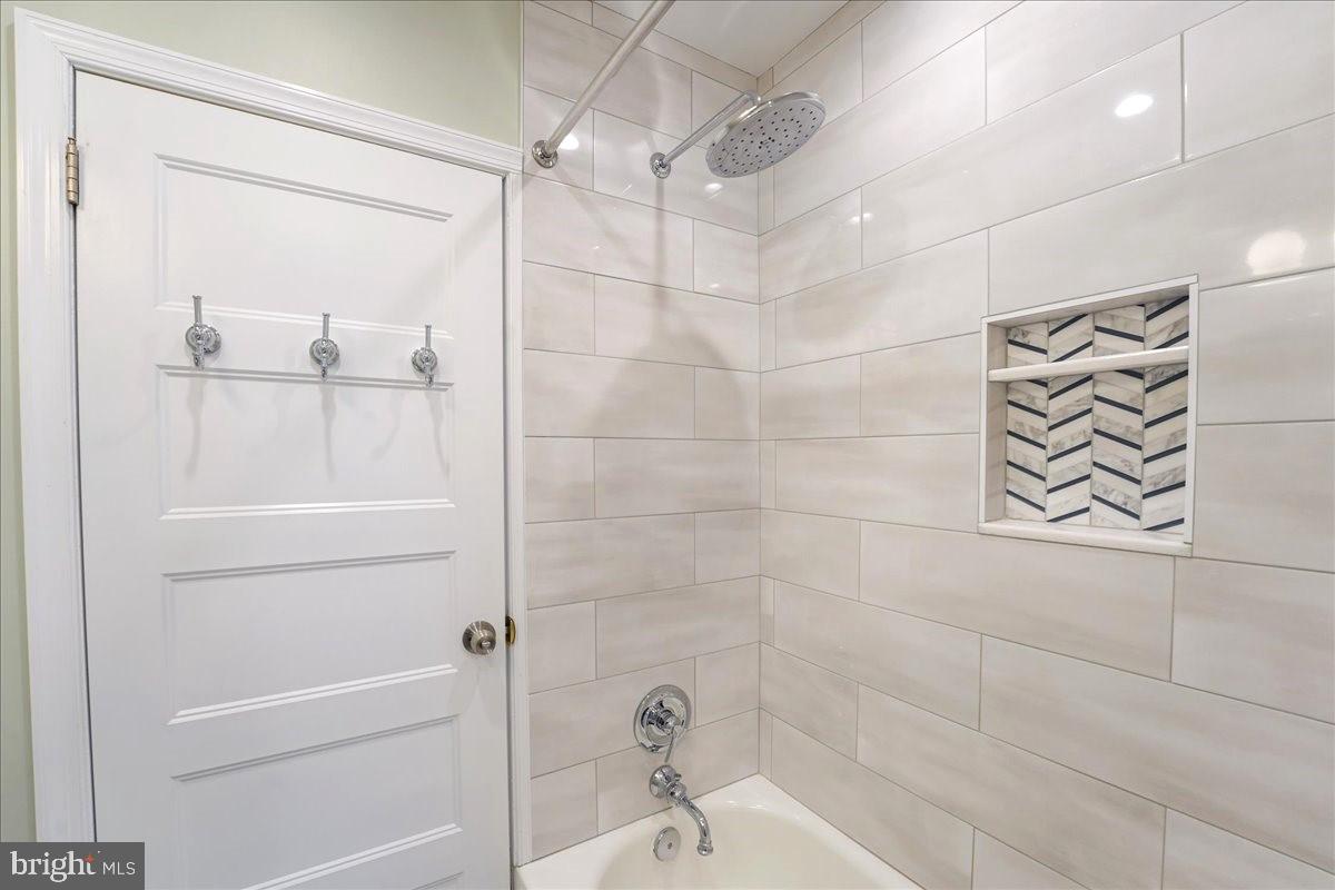 2530 East County Line Road Ardmore, PA 19003 - Photo 17 of 27