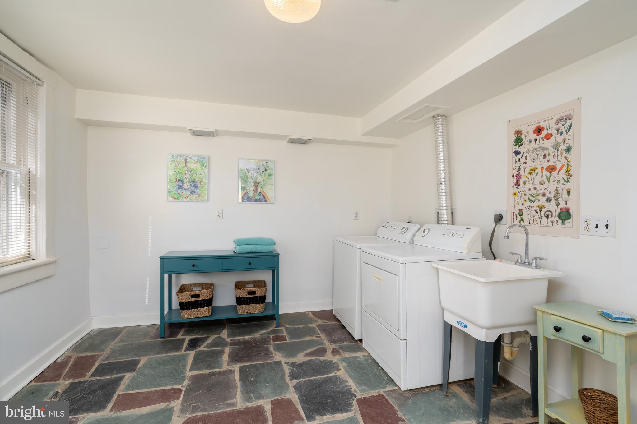 9809 Capitol View Avenue Silver Spring, MD 20910 - Photo 28 of 32 Laundry