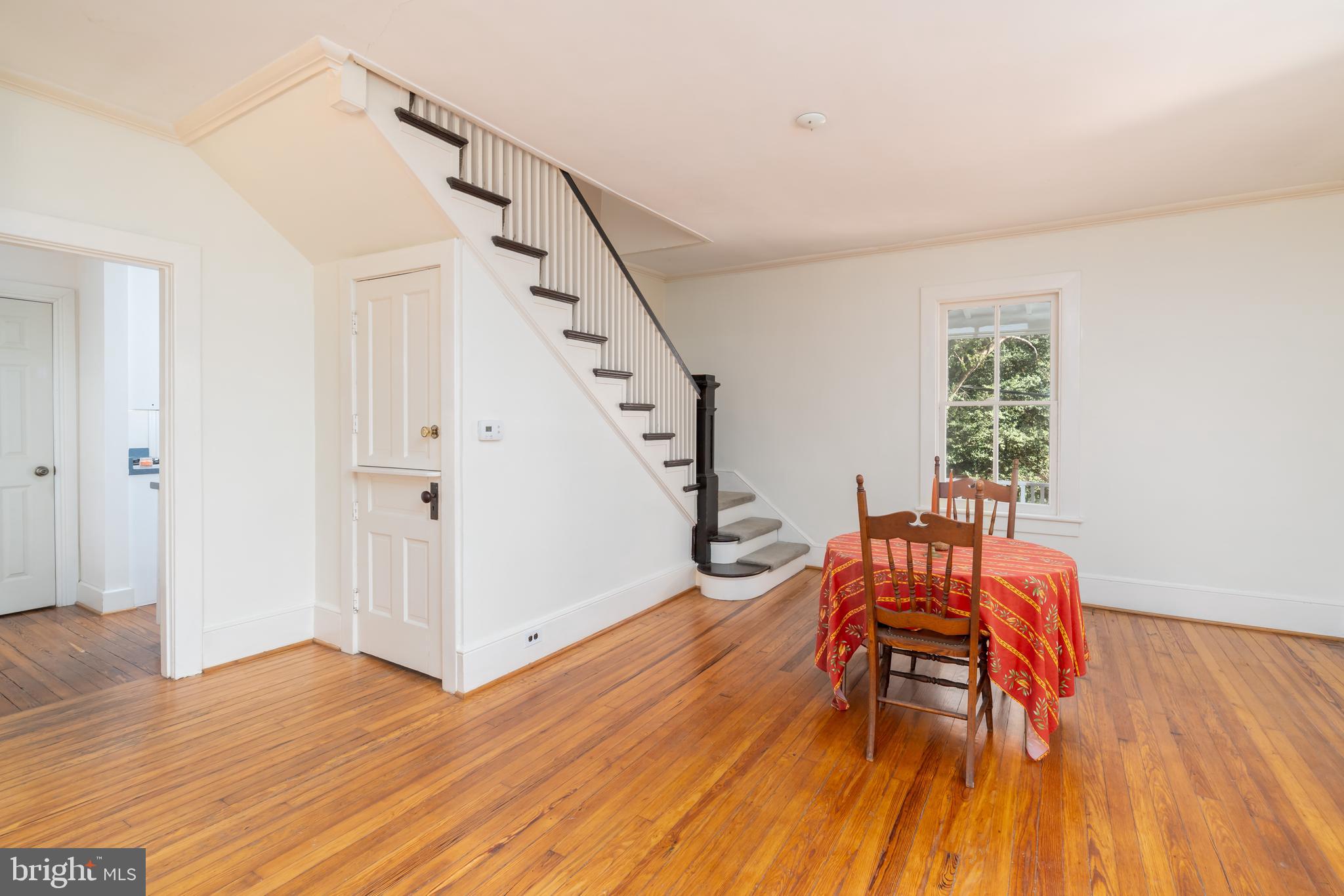 9809 Capitol View Avenue Silver Spring, MD 20910 - Photo 4 of 32 Open Living/Dining