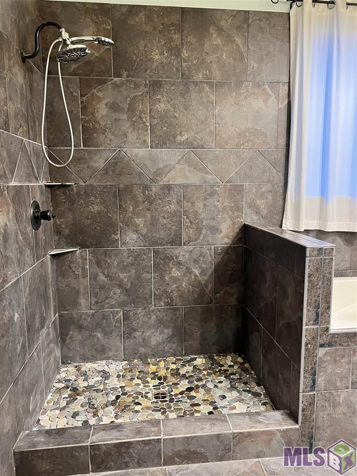 34991 Clinton Allen Road Denham Springs, LA 70706 - Photo 16 of 28