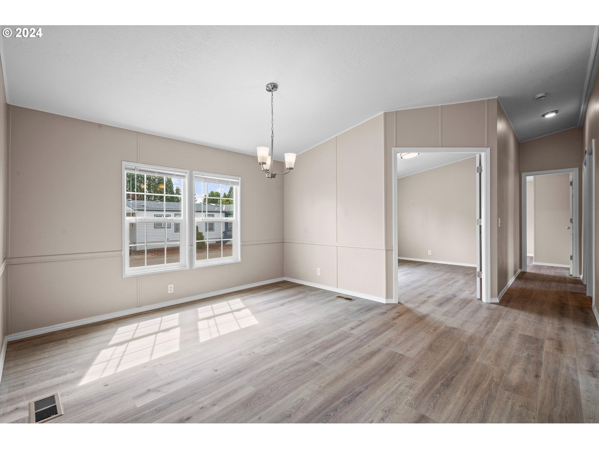 205 Boone Road Southeast, Unit 49 Salem, OR 97306 - Photo 11 of 37 Gallery Image 11