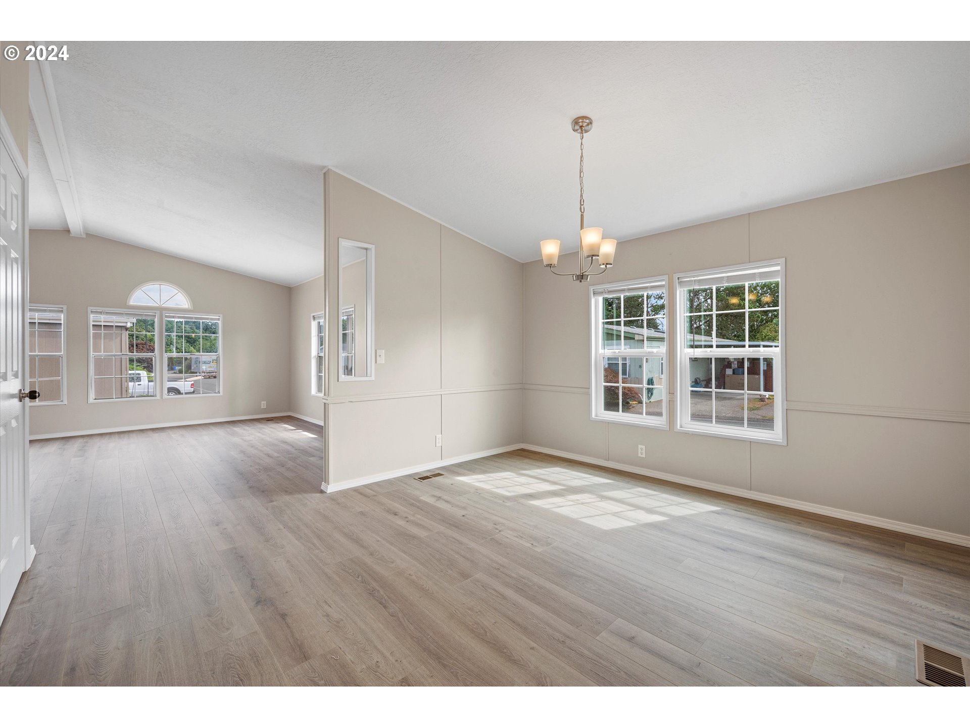 205 Boone Road Southeast, Unit 49 Salem, OR 97306 - Photo 12 of 37 Gallery Image 12