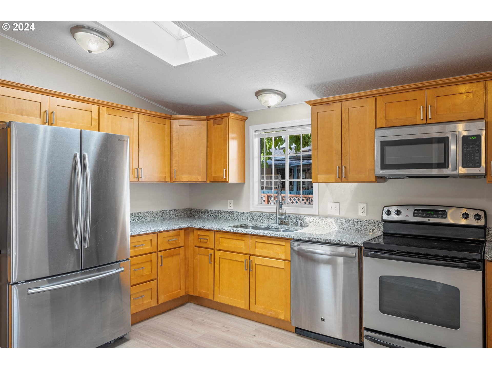 205 Boone Road Southeast, Unit 49 Salem, OR 97306 - Photo 15 of 37 Gallery Image 15