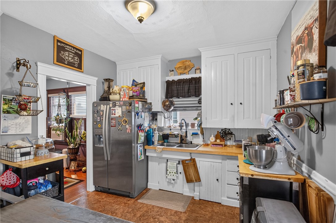 54 Clarner Street Pawtucket, RI 02861 - Photo 7 of 50 Gallery Image 7