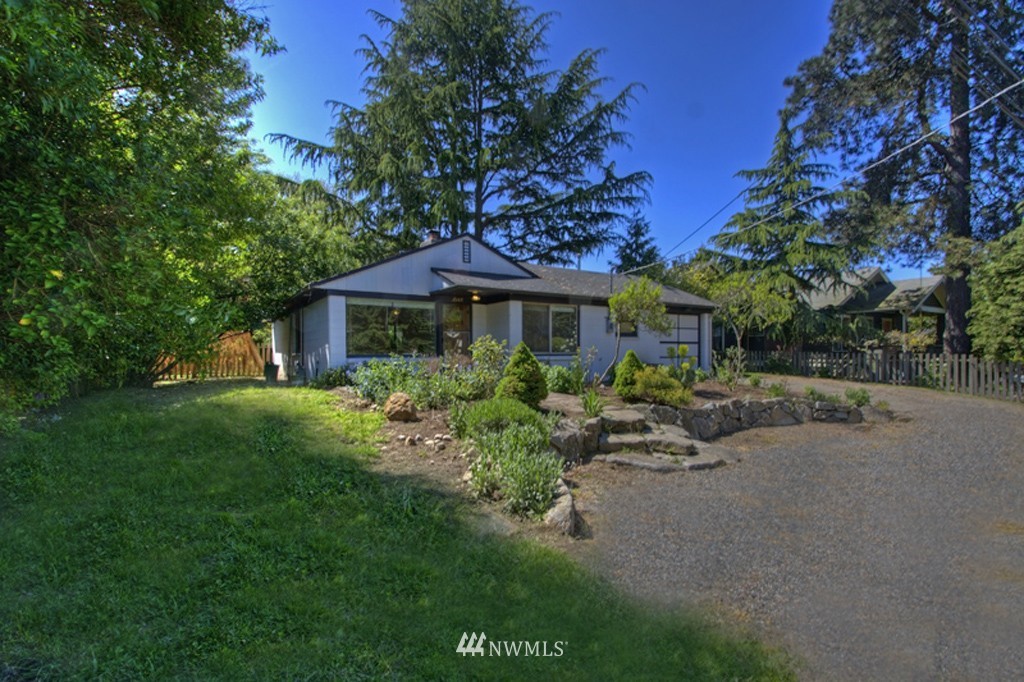 2145 North 88th Street Seattle, WA 98103 - Photo 1 of 1 Gallery Image 1