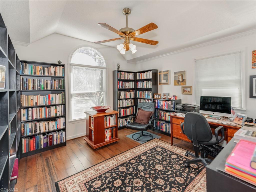 4496 Cotswold Road Pfafftown, NC 27040 - Photo 23 of 35 Gallery Image 23