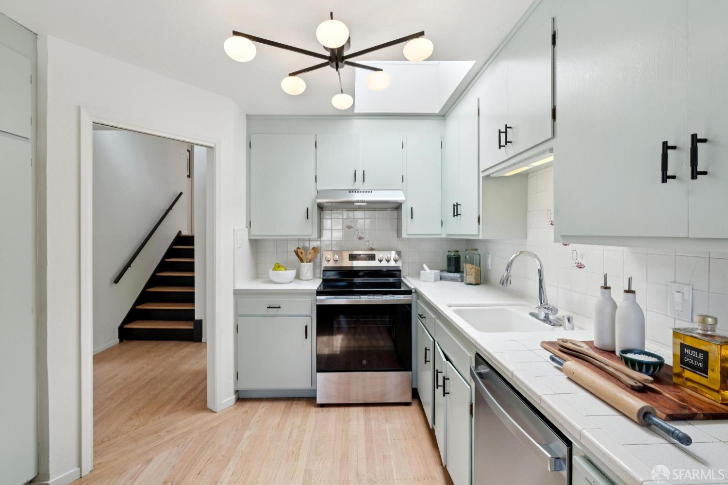 834 Congo Street San Francisco, CA 94131 - Photo 20 of 43