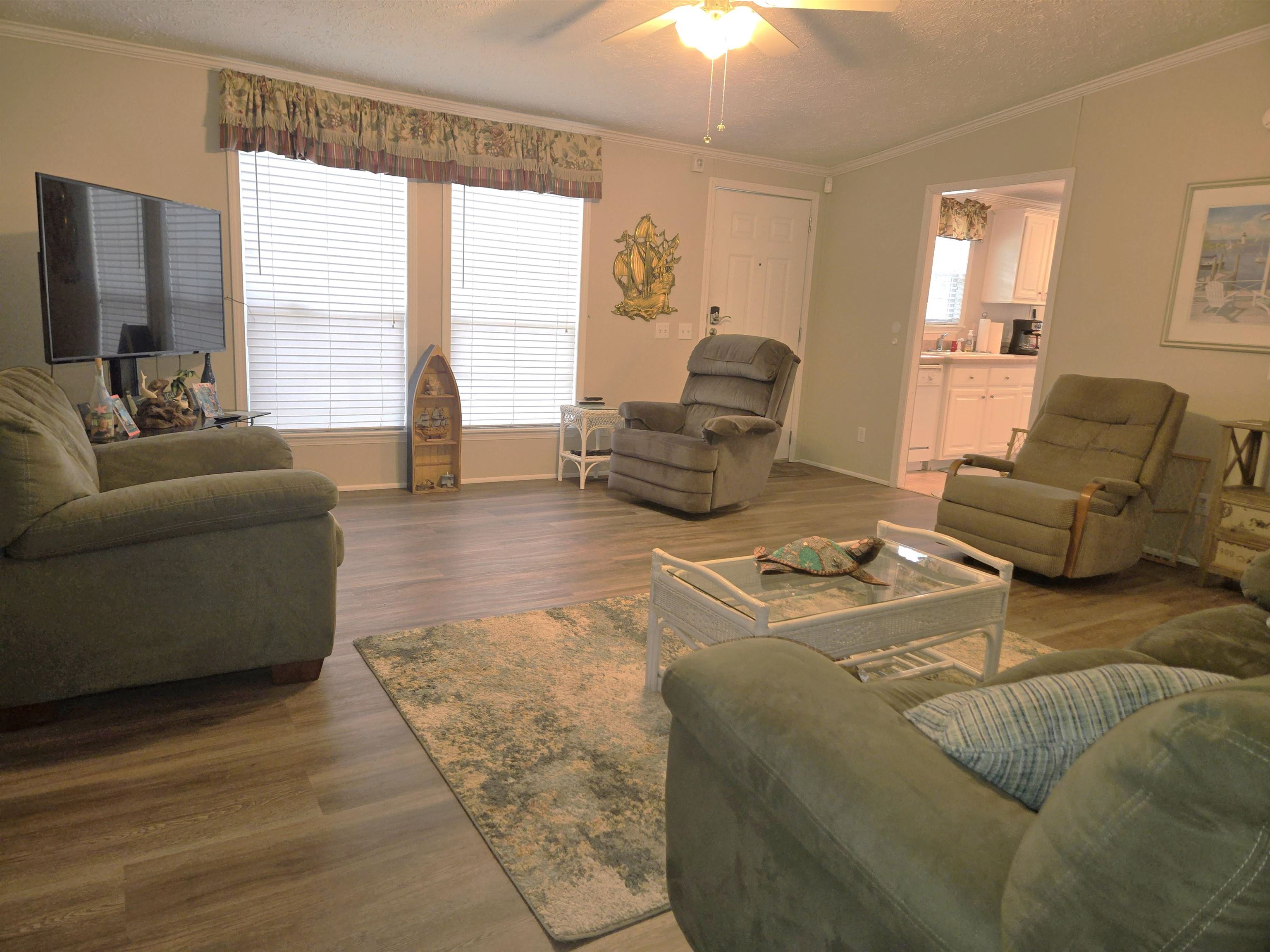 361 East Canal Street Murrells Inlet, SC 29576 - Photo 9 of 43