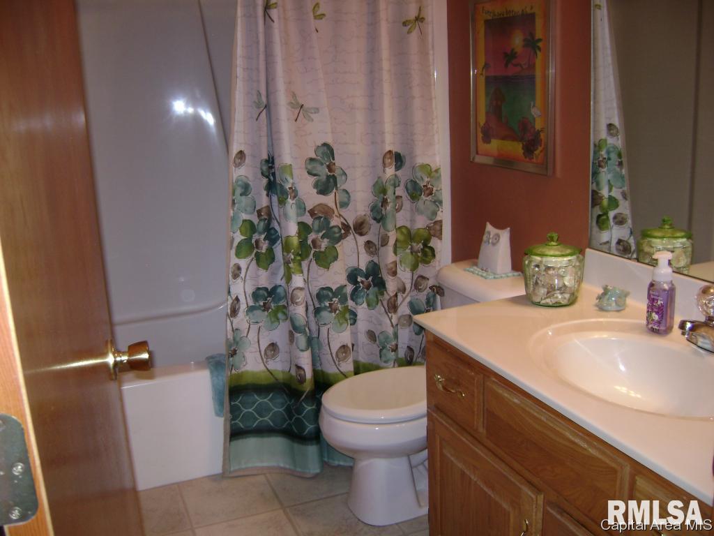 2719 Kitty Hawk Court Springfield, IL 62711 - Photo 13 of 20