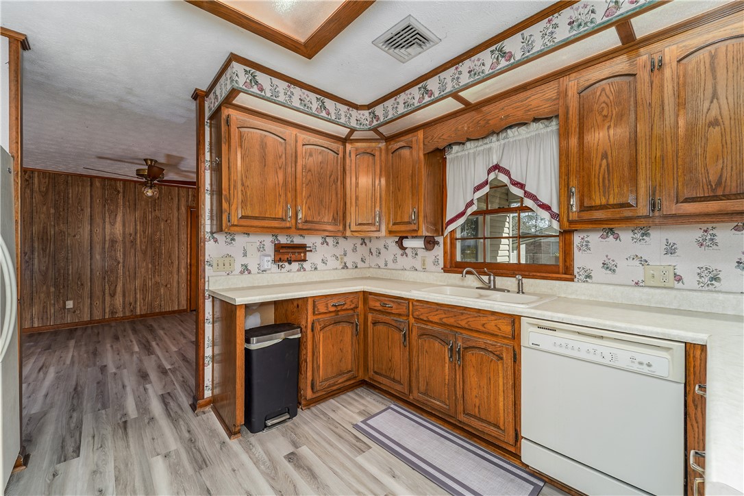 1100 Winona Avenue Waycross, GA 31503 - Photo 8 of 29