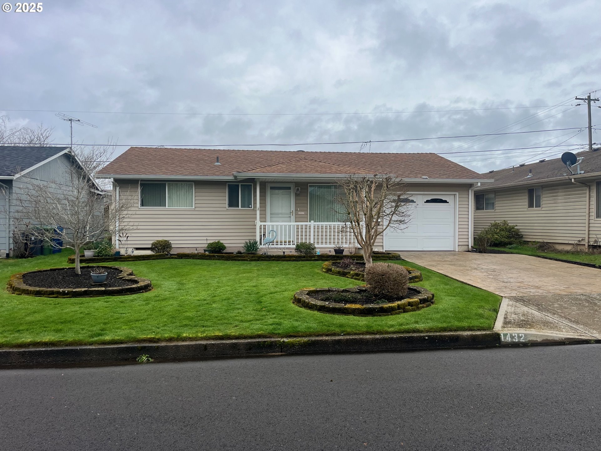 1432 Quinn Road Woodburn, OR 97071 - Photo 1 of 25 Gallery Image 1