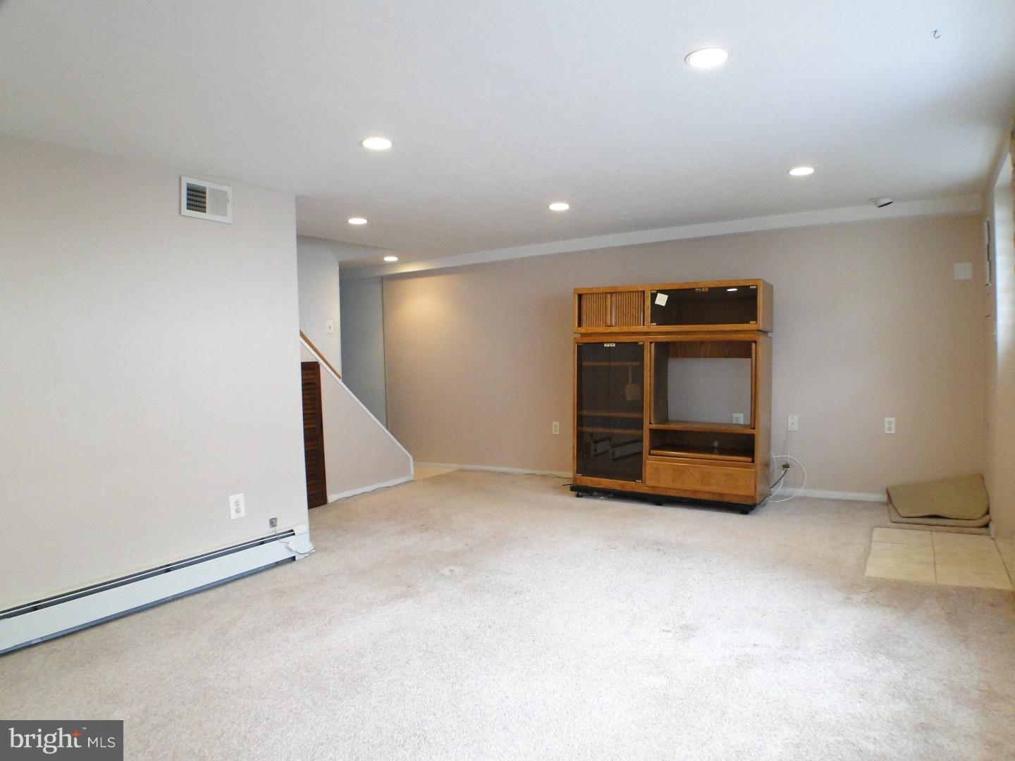 10812 Rayland Road Philadelphia, PA 19154 - Photo 23 of 25 Gallery Image 23