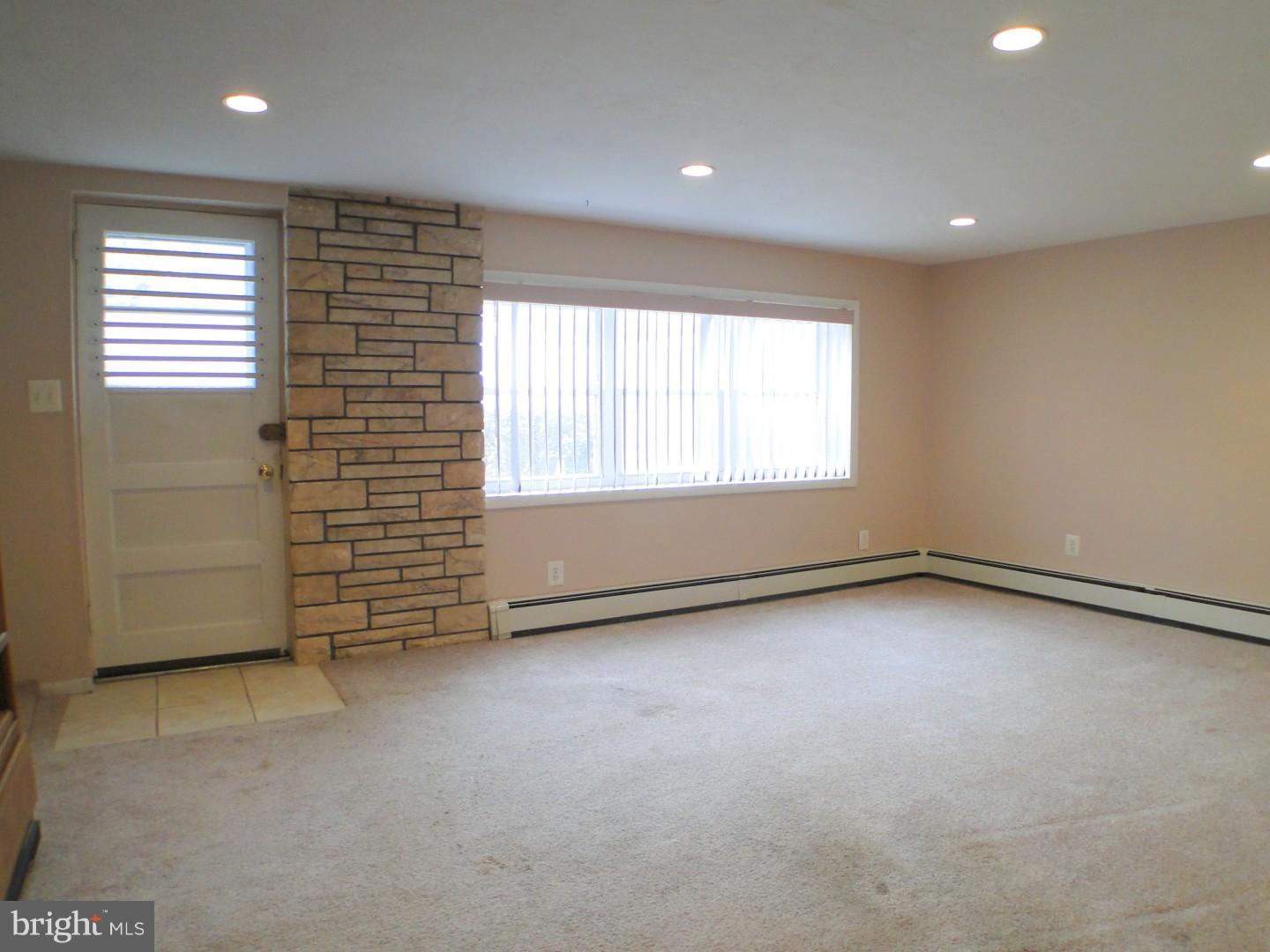 10812 Rayland Road Philadelphia, PA 19154 - Photo 24 of 25 Gallery Image 24