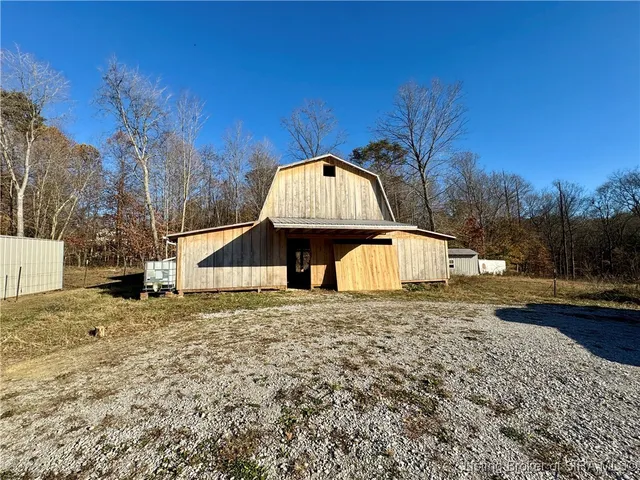 $214,900 | 9781 East New Philadelphia Road, Salem, IN 47167