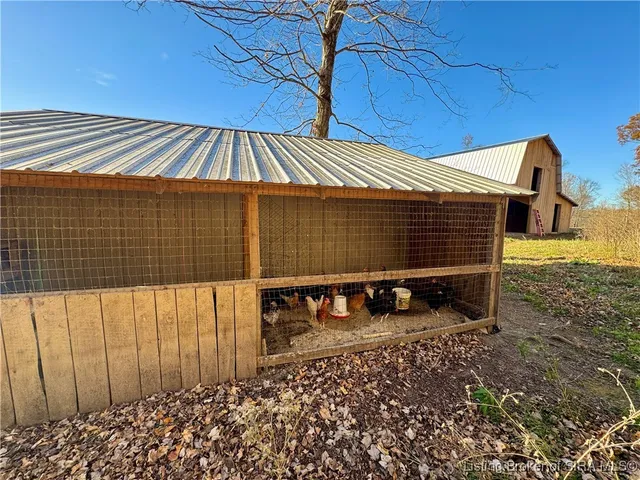 $214,900 | 9781 East New Philadelphia Road, Salem, IN 47167