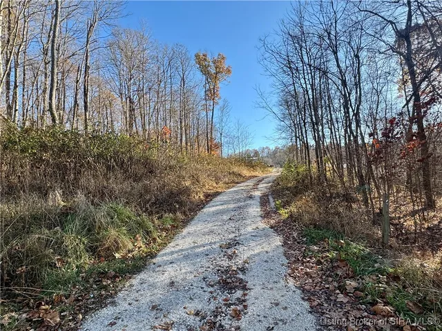 $214,900 | 9781 East New Philadelphia Road, Salem, IN 47167