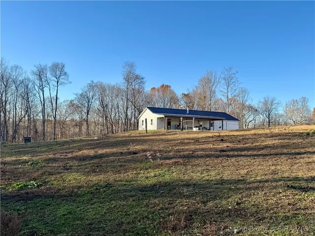 $214,900 | 9781 East New Philadelphia Road, Salem, IN 47167