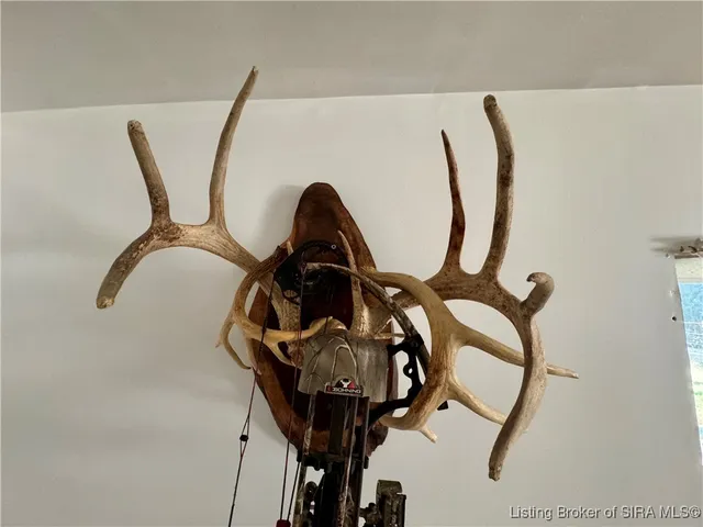 $214,900 | 9781 East New Philadelphia Road, Salem, IN 47167