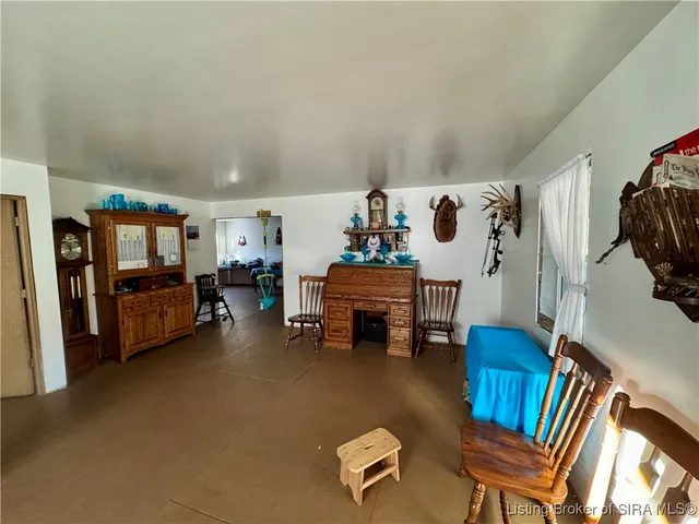 $214,900 | 9781 East New Philadelphia Road, Salem, IN 47167