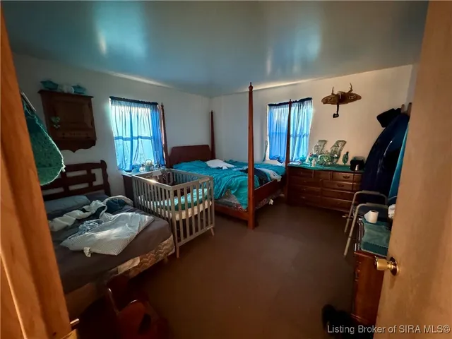 $214,900 | 9781 East New Philadelphia Road, Salem, IN 47167