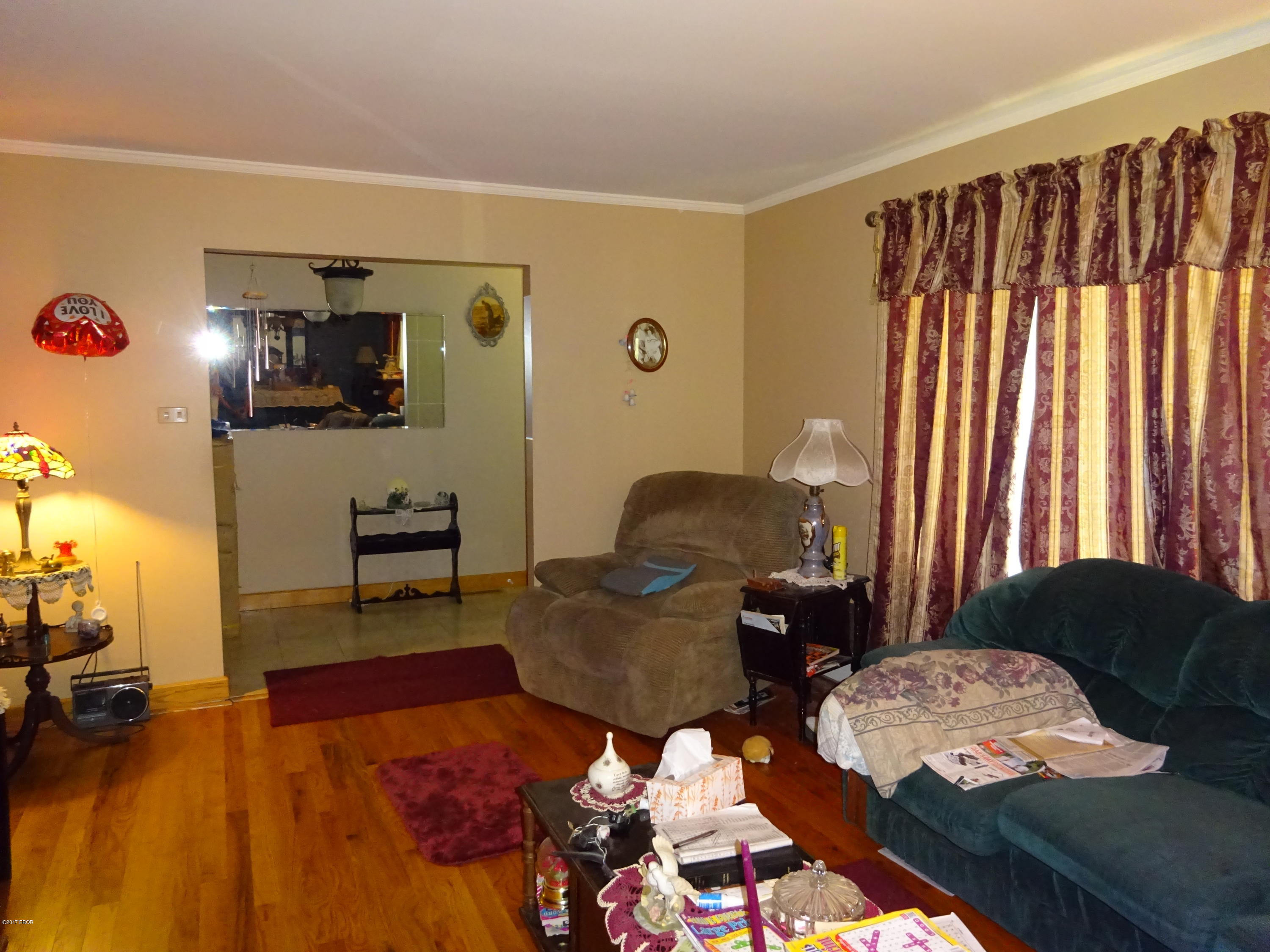 370 Walnut Grove Road Harrisburg, IL 62946 - Photo 3 of 21 Gallery Image 3
