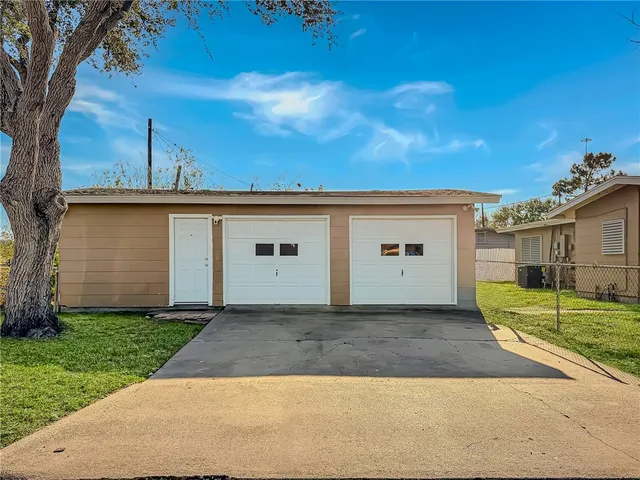$219,900 | 4946 Hamlett Drive, Corpus Christi, TX 78415