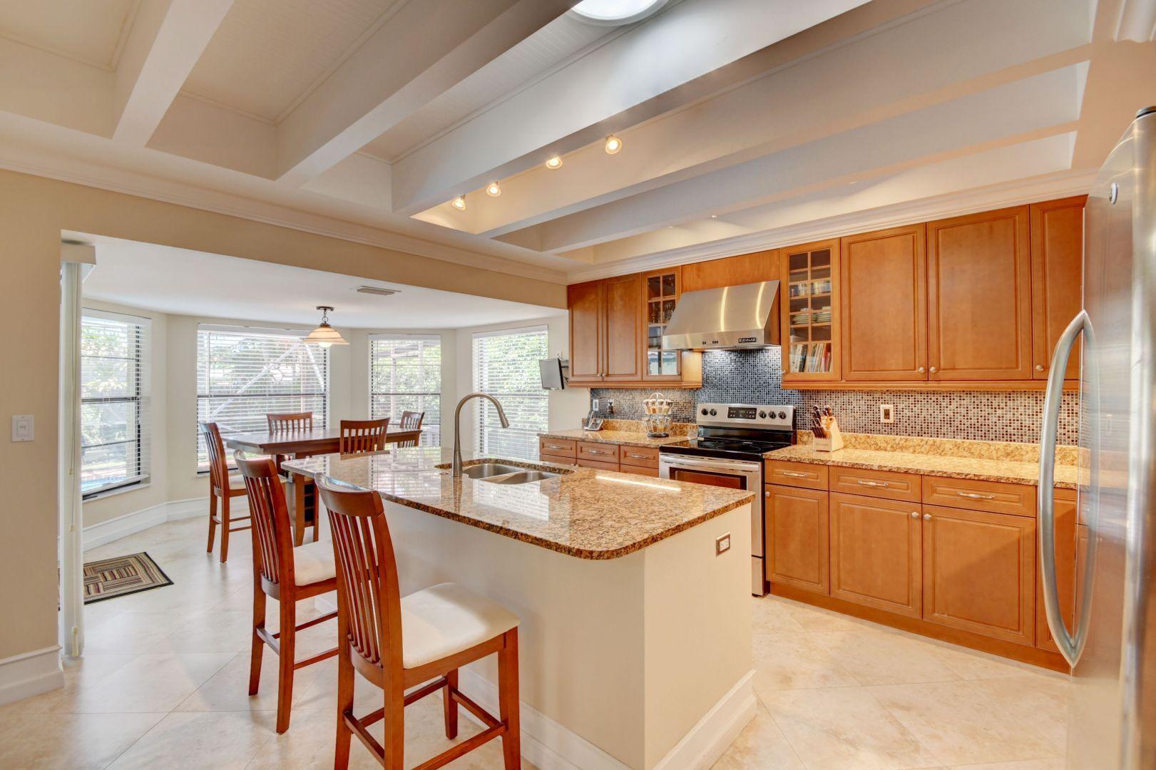 681 Southwest 18th Street Boca Raton, FL 33486 - Photo 15 of 37 Kitchen /Brkfast Nk