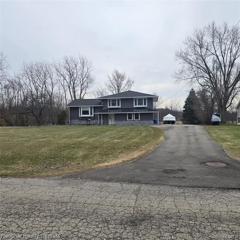 13477 South Horrell Road Fenton, MI 48430 - Photo 2 of 30