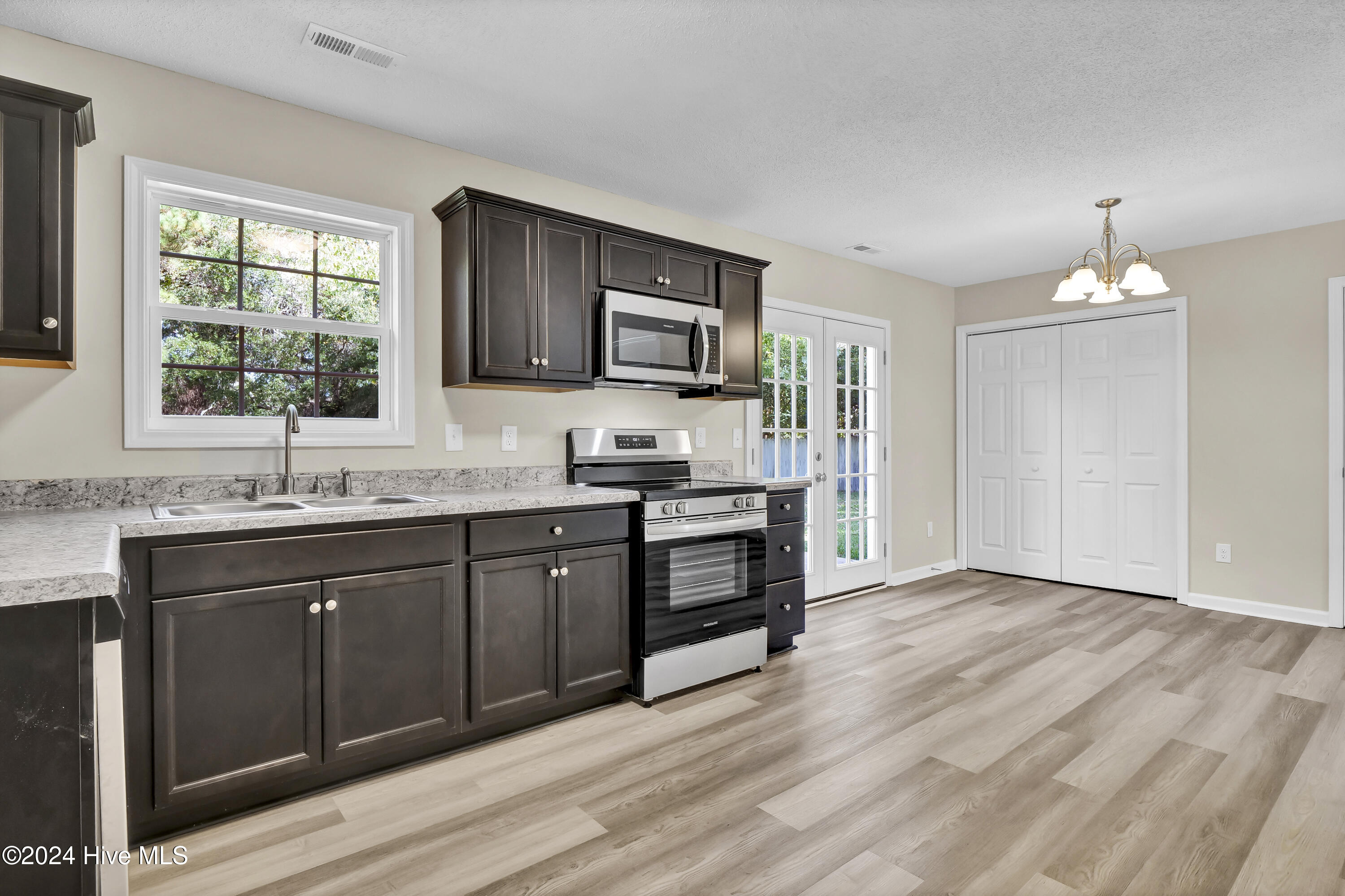 1912 Paulette Road Morehead City, NC 28557 - Photo 11 of 30 PJA12420
