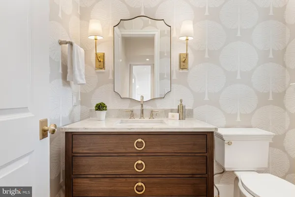 $3,524,990 | 474 Barclay Road, Bryn Mawr, PA 19010