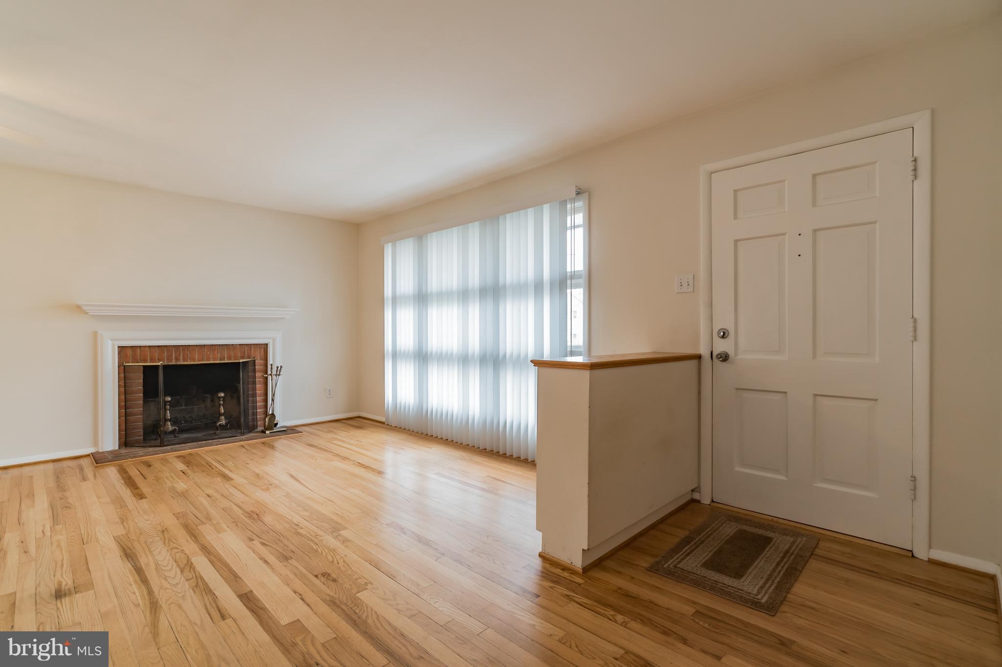 103 Rolling Road Gaithersburg, MD 20877 - Photo 11 of 28 Entry Front Door