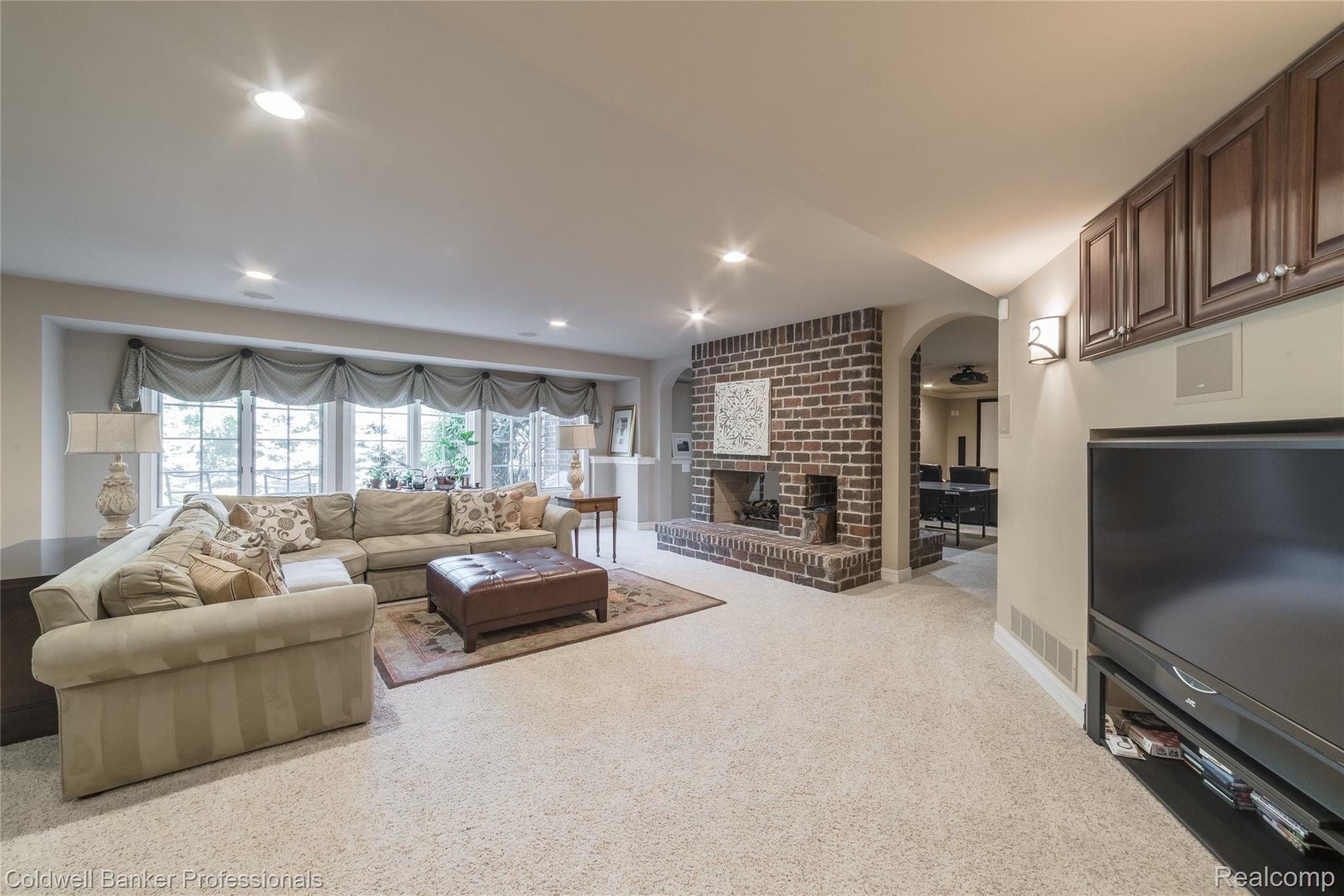 6998 Oakhurst Ridge Road Clarkston, MI 48348 - Photo 48 of 80 6998 OakhurstRidge-49.jpg