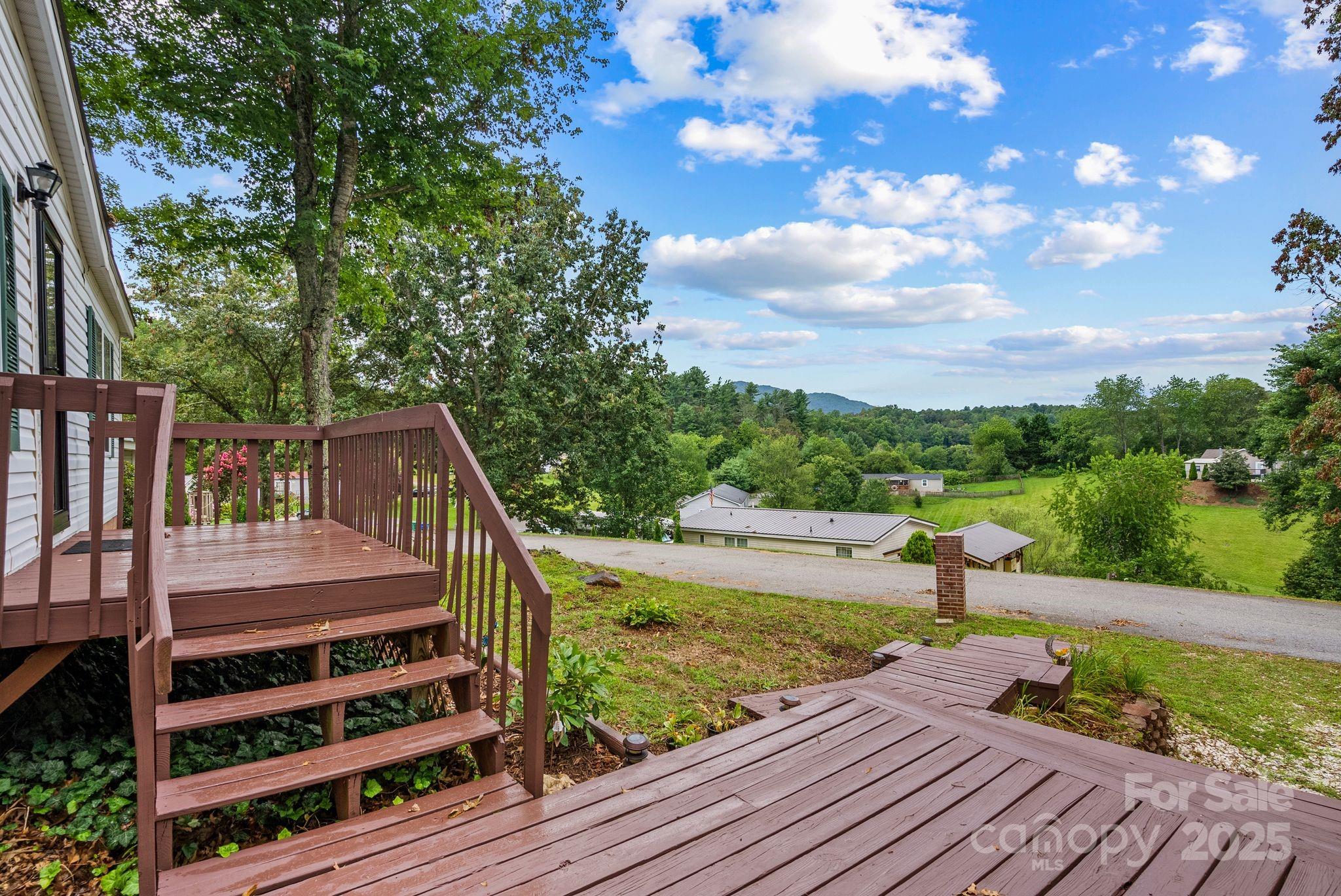 51 Farmstead Road Leicester, NC 28748 - Photo 3 of 30 Gallery Image 3