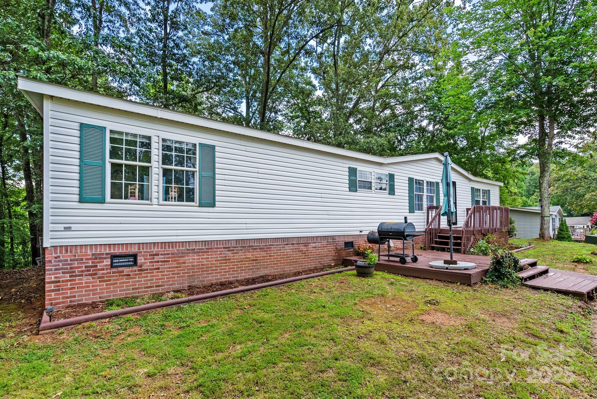 51 Farmstead Road Leicester, NC 28748 - Photo 5 of 30 Gallery Image 5