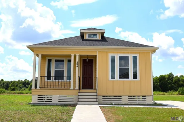 $229,000 | 606 Jean Charles Boulevard, Gray, LA 70359