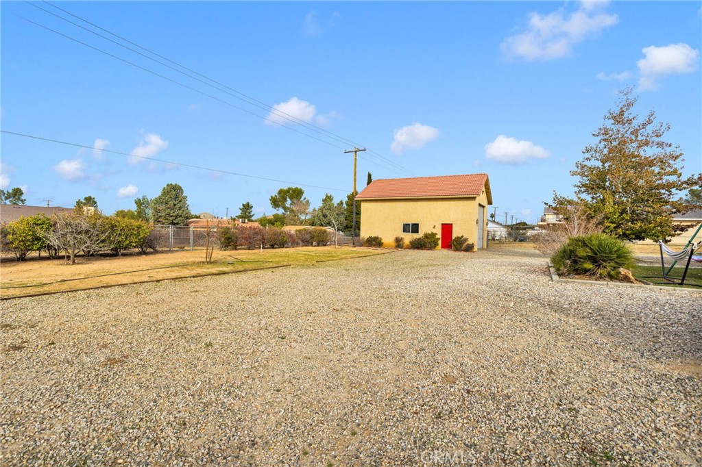 15888 St Timothy Road Apple Valley, CA 92307 - Photo 34 of 39