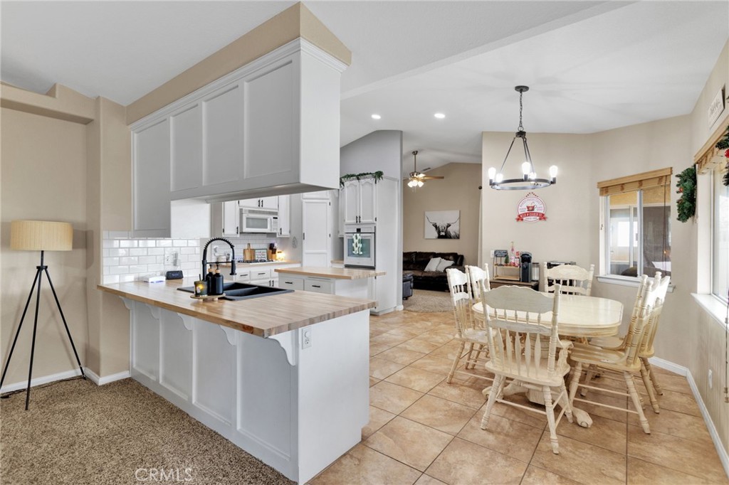 15888 St Timothy Road Apple Valley, CA 92307 - Photo 10 of 39