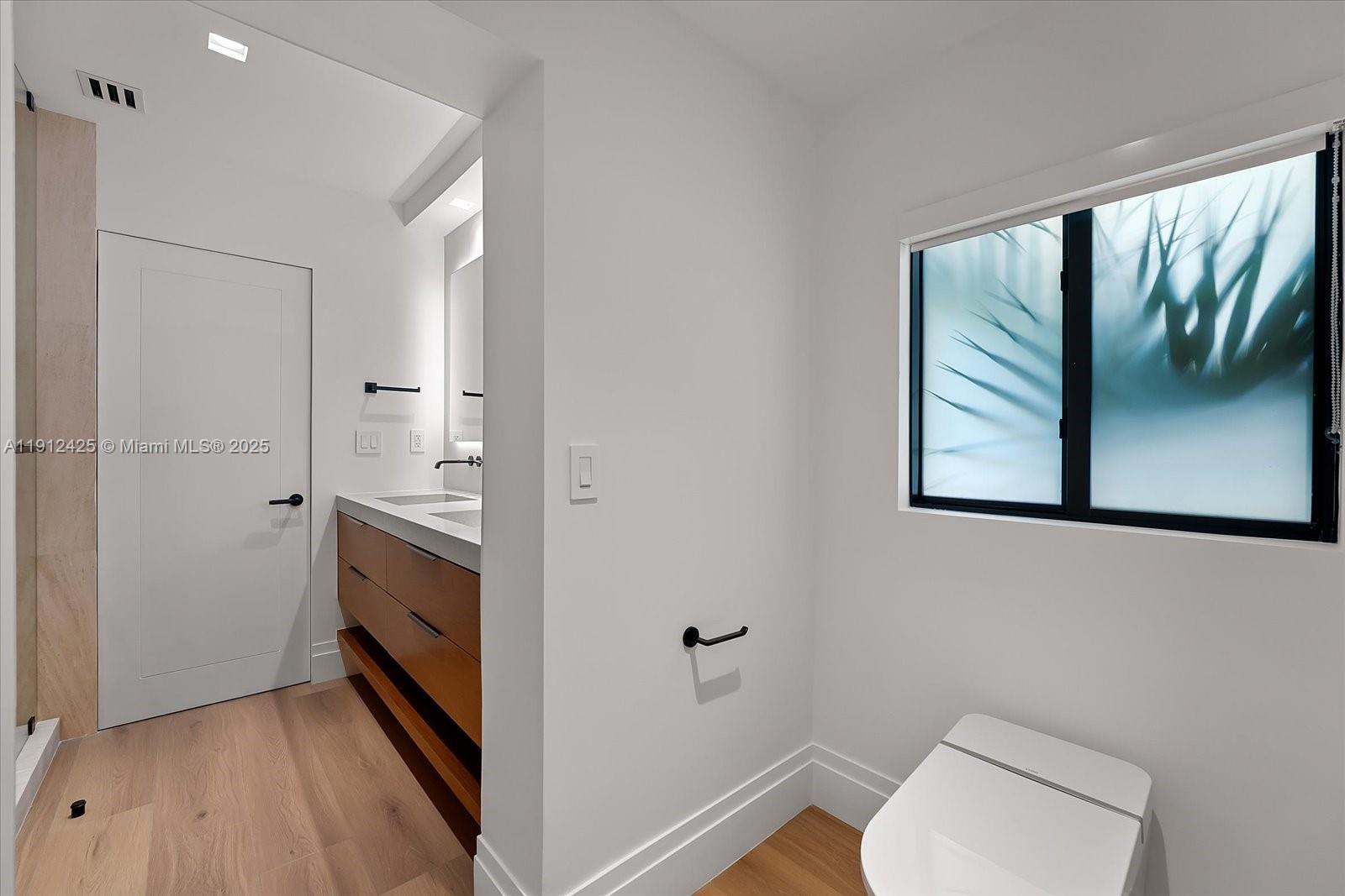 325 Gulf Road Key Biscayne, FL 33149 - Photo 33 of 51