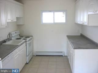 32 Inland Road Levittown, PA 19057 - Photo 3 of 4 Gallery Image 3